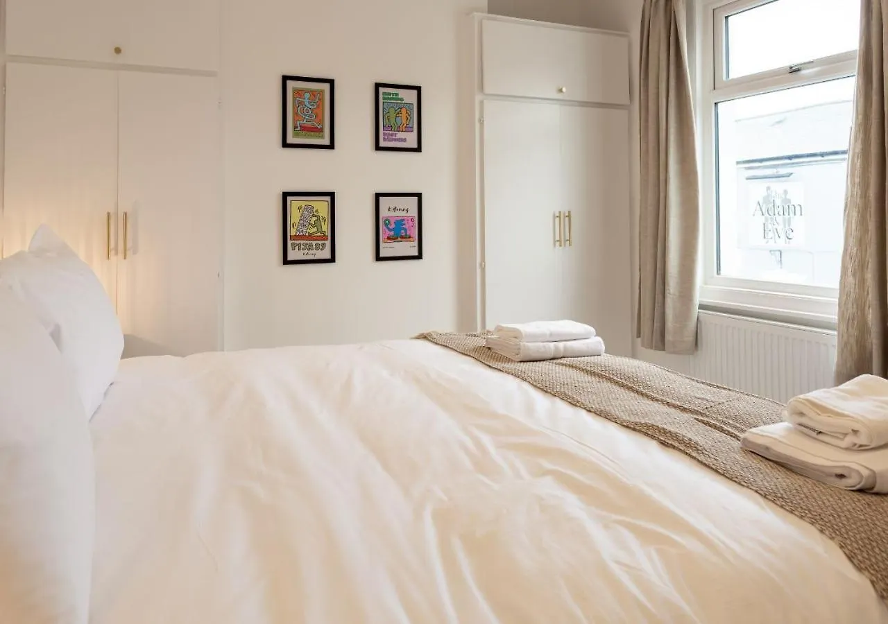 Bright & Airy 2Bd - 10 Mins Walk To Chelt Centre! Villa Cheltenham United Kingdom